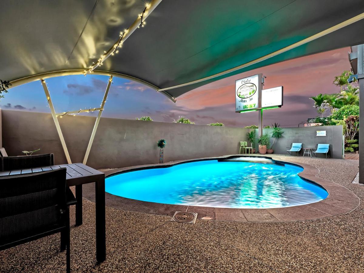 Chalet Motor Inn Bundaberg Bagian luar foto