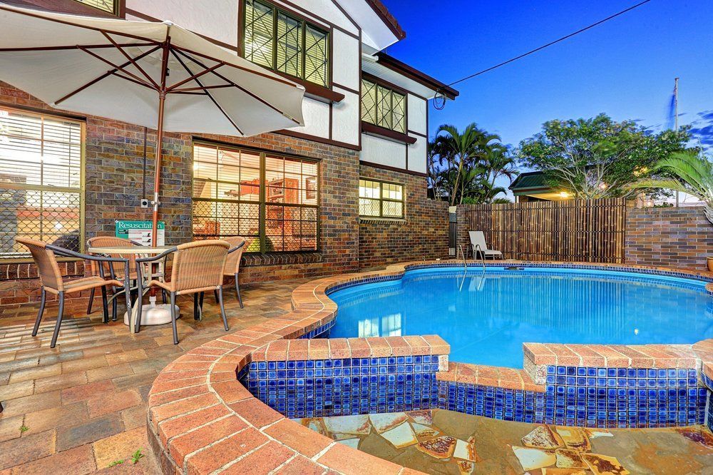 Chalet Motor Inn Bundaberg Bagian luar foto