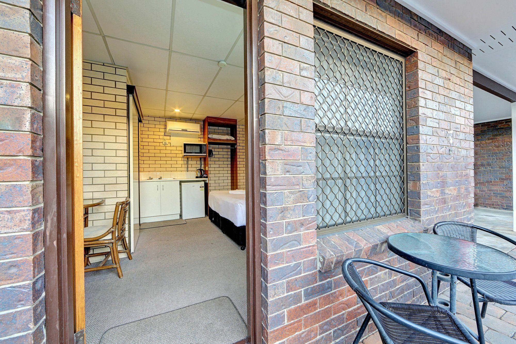 Chalet Motor Inn Bundaberg Bagian luar foto