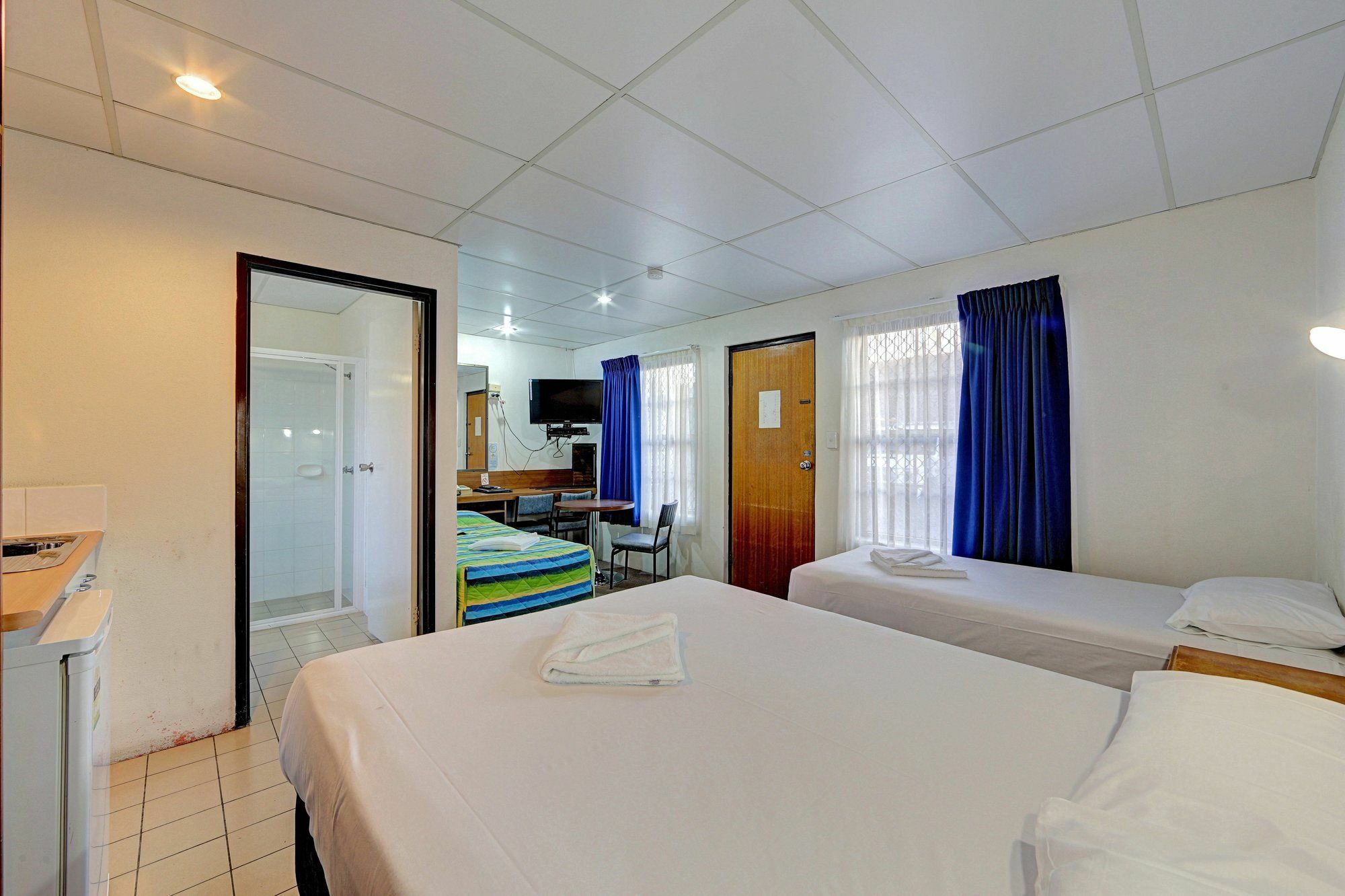Chalet Motor Inn Bundaberg Bagian luar foto
